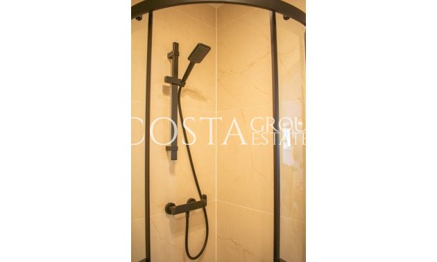 Wiederverkauf - House -
Orihuela Costa - Punta Prima