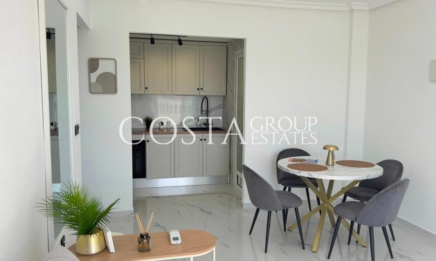 Resale - House -
Orihuela Costa