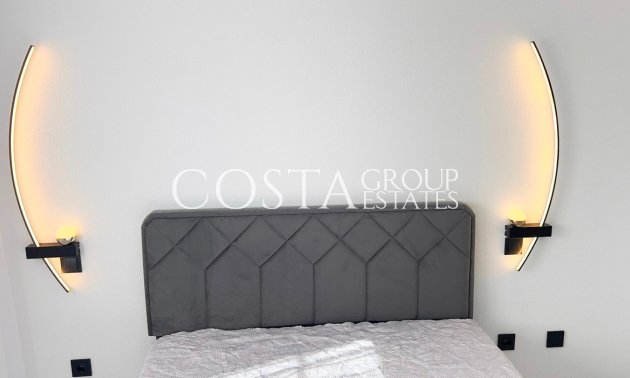 Resale - House -
Orihuela Costa