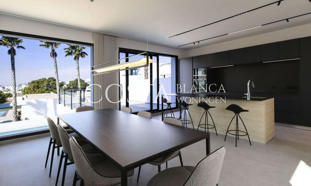 Herverkoop - Villa -
San Fulgencio - La Marina