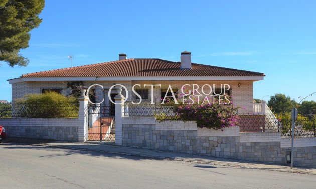 Herverkoop - Villa -
Orihuela Costa - Campoamor