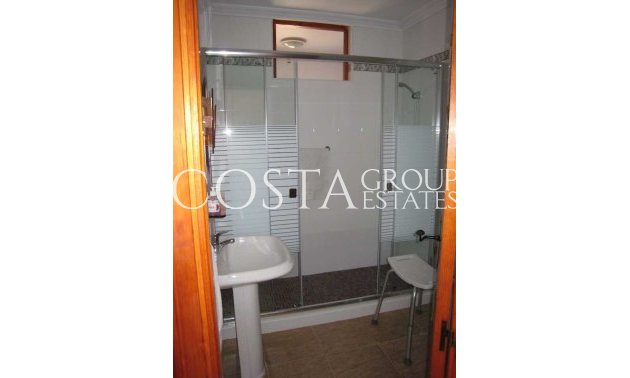 Herverkoop - Villa -
Orihuela Costa - Campoamor