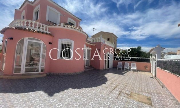 Herverkoop - Villa -
Orihuela Costa - Playa Flamenca