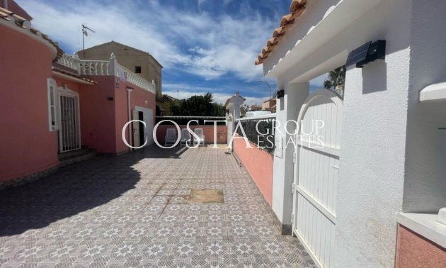 Herverkoop - Villa -
Orihuela Costa - Playa Flamenca