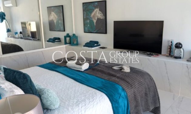 Herverkoop - Villa -
Orihuela Costa - Villamartin