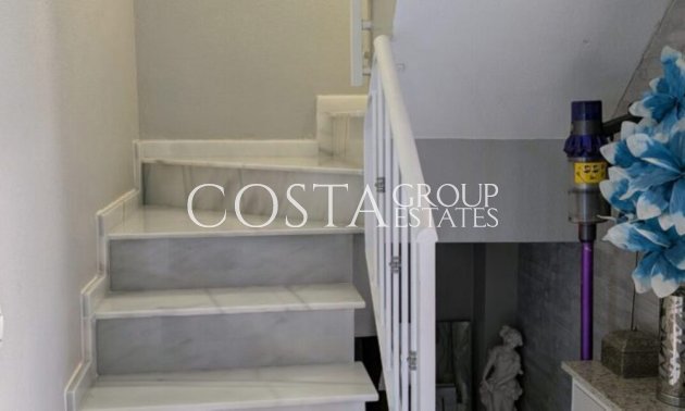 Herverkoop - Villa -
Orihuela Costa - Villamartin