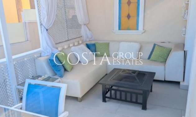 Herverkoop - Villa -
Orihuela Costa - Villamartin