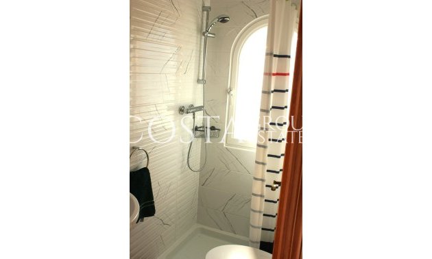 Herverkoop - Villa -
Orihuela Costa - La Zenia