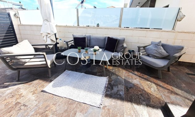 Herverkoop - Villa -
Orihuela Costa - Villamartin