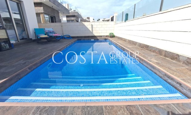 Herverkoop - Villa -
Orihuela Costa - Villamartin