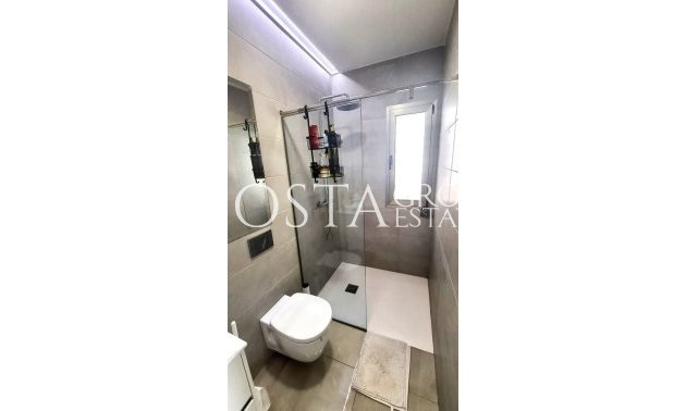 Herverkoop - Villa -
Orihuela Costa - Villamartin