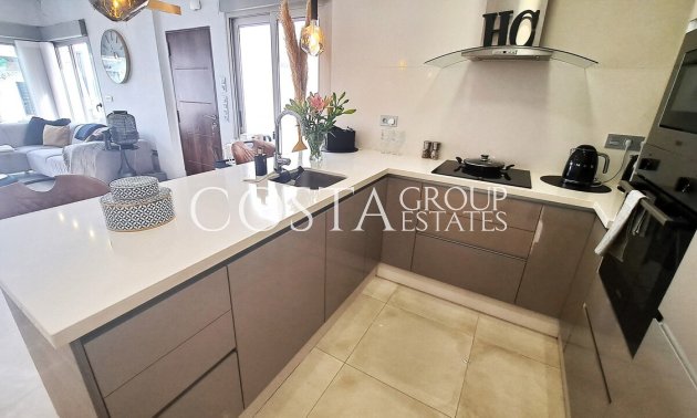 Herverkoop - Villa -
Orihuela Costa - Villamartin