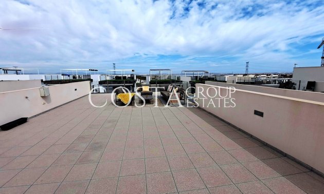 Herverkoop - Villa -
Orihuela Costa - Villamartin