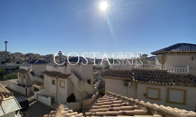 Herverkoop - Villa -
Orihuela Costa - La Zenia