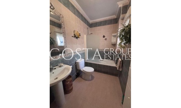 Wiederverkauf - House -
Orihuela Costa