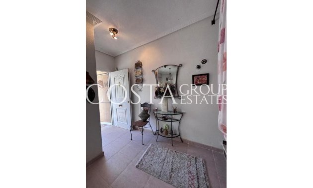 Wiederverkauf - House -
Orihuela Costa