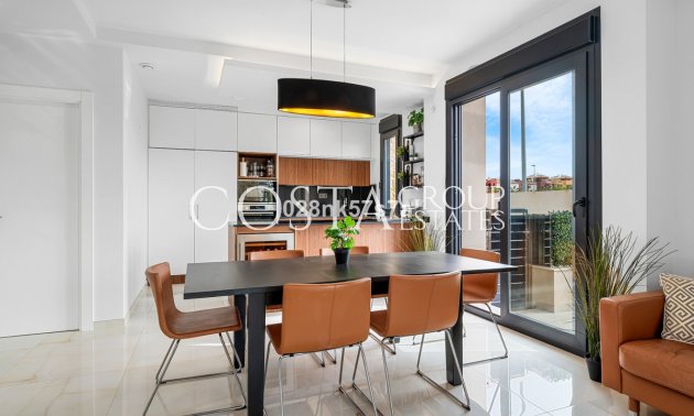 Herverkoop - Villa -
Orihuela Costa - Lomas de Cabo Roig