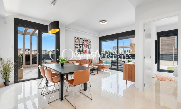 Herverkoop - Villa -
Orihuela Costa - Lomas de Cabo Roig