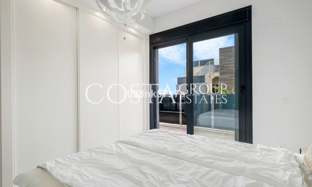 Herverkoop - Villa -
Orihuela Costa - Lomas de Cabo Roig