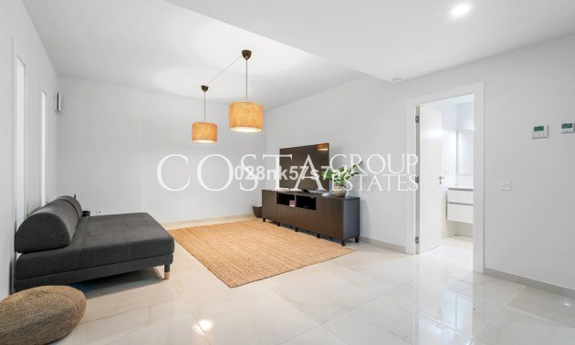 Herverkoop - Villa -
Orihuela Costa - Lomas de Cabo Roig