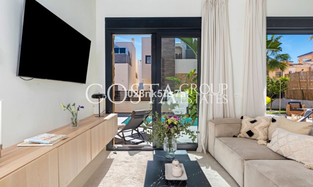 Herverkoop - Villa -
Orihuela Costa - Lomas De Campoamor