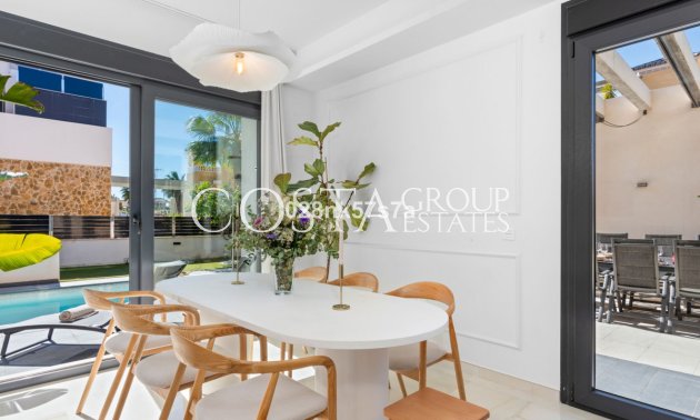 Herverkoop - Villa -
Orihuela Costa - Lomas De Campoamor