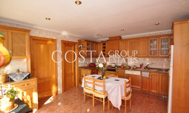 Resale - House -
Pinoso - Pinoso Centro