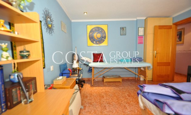 Resale - House -
Pinoso - Pinoso Centro