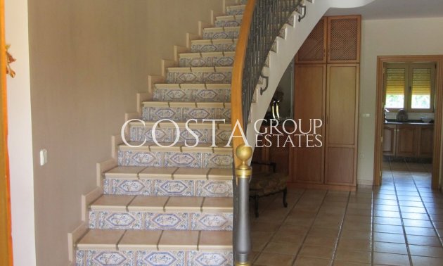 Odsprzedaż - Willa -
Yecla - Yecla Centro