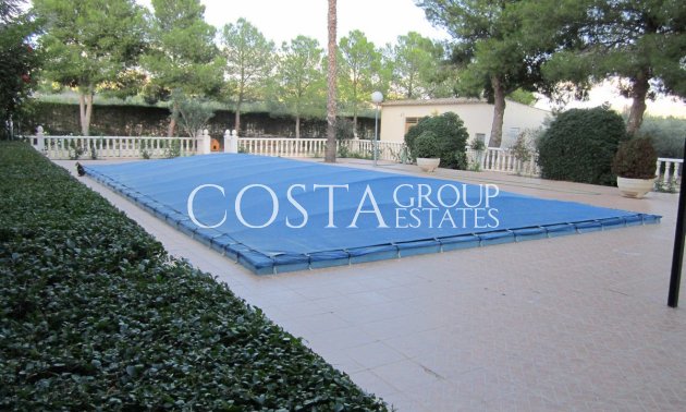 Odsprzedaż - Willa -
Yecla - Yecla Centro