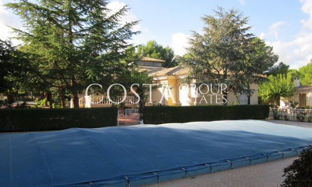 Odsprzedaż - Willa -
Yecla - Yecla Centro