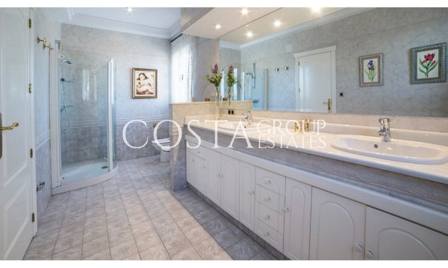 Revente - Villa -
Yecla - Yecla Centro