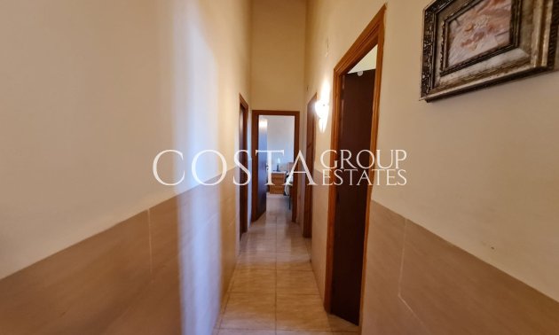 Odsprzedaż - Willa -
Pinoso - Pinoso Centro