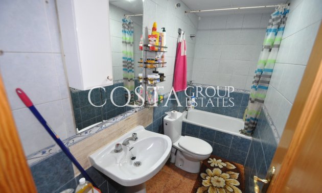 Odsprzedaż - Dom -
Pinoso - Pinoso Centro