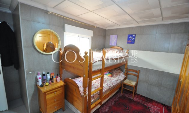 Odsprzedaż - Dom -
Pinoso - Pinoso Centro