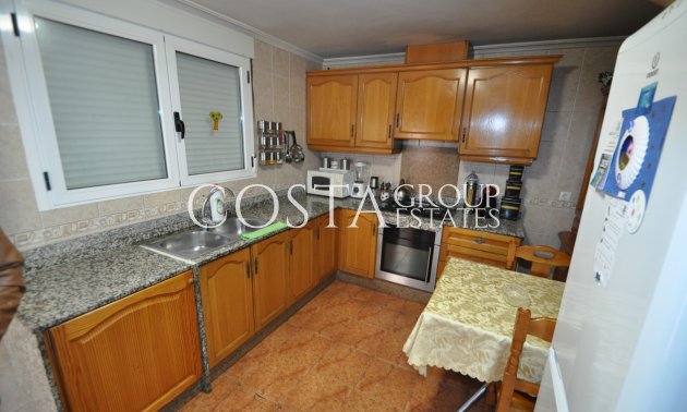 Odsprzedaż - Dom -
Pinoso - Pinoso Centro