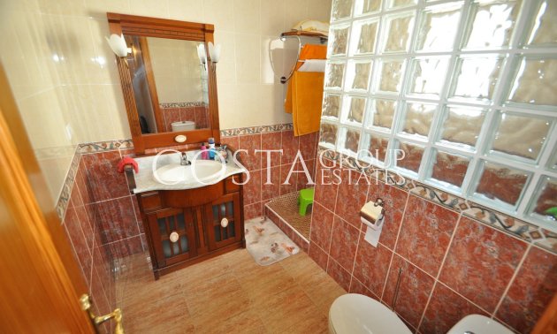 Odsprzedaż - Dom -
Pinoso - Pinoso Centro