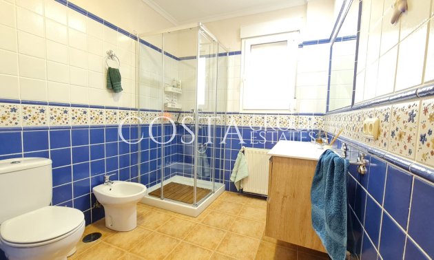 Odsprzedaż - Willa -
Yecla - Yecla Centro