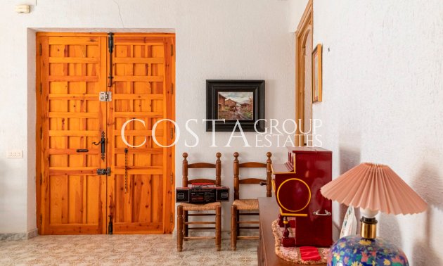 Odsprzedaż - Willa -
Yecla - Yecla Centro