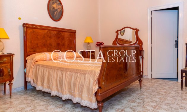 Odsprzedaż - Willa -
Yecla - Yecla Centro