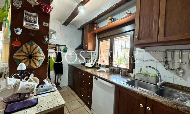 Odsprzedaż - Willa -
Yecla - Yecla Centro