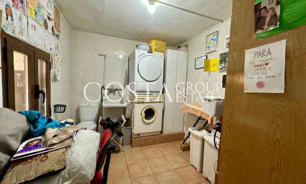 Odsprzedaż - Willa -
Yecla - Yecla Centro