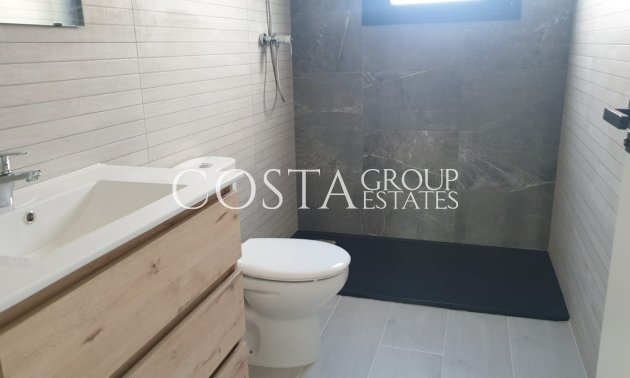 Odsprzedaż - Willa -
Pinoso - Pinoso Centro