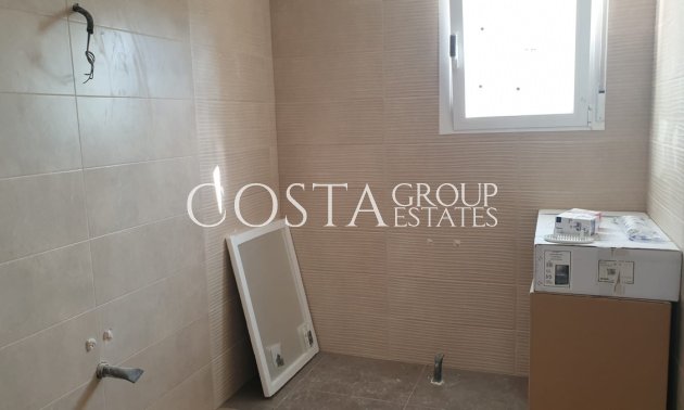 Odsprzedaż - Willa -
Pinoso - Pinoso Centro