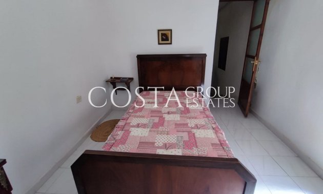 Odsprzedaż - Willa -
Yecla - Yecla Centro