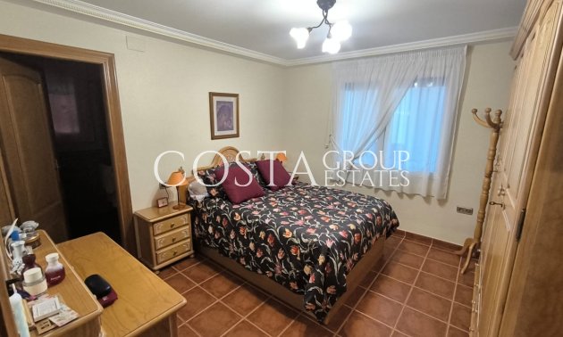 Revente - Villa -
Yecla - Yecla Centro