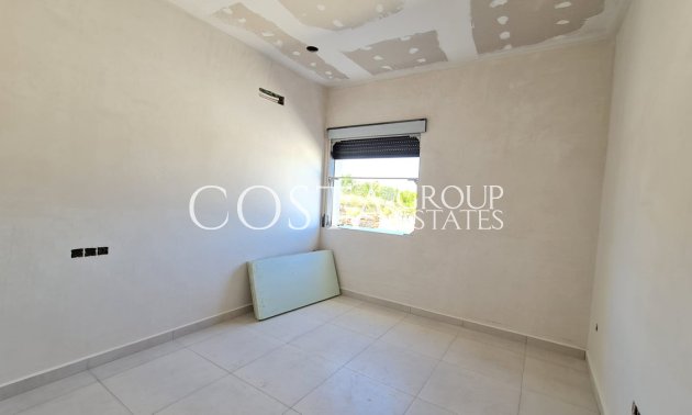 Odsprzedaż - Willa -
Pinoso - Pinoso Centro