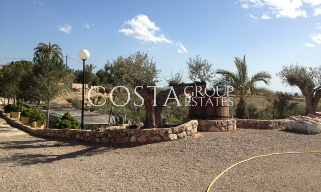 Wiederverkauf - Villa -
Abanilla - Abanilla Centro