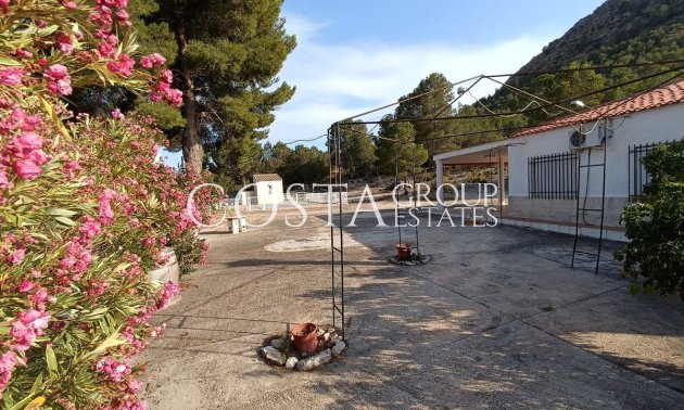 Resale - Villa -
Yecla - Yecla Centro