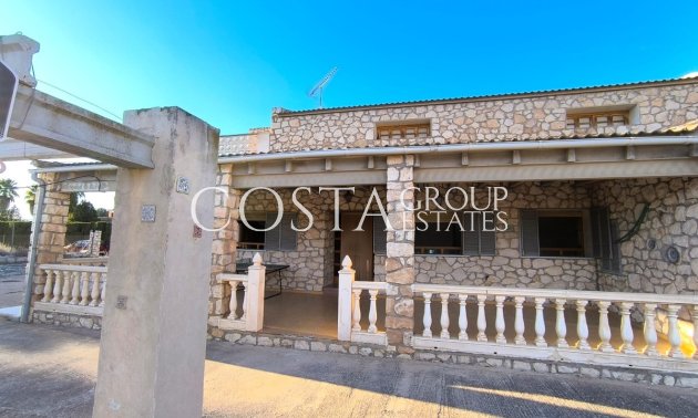 Wiederverkauf - Villa -
Yecla - Yecla Centro